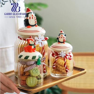 크리스마스 시리즈 귀여운 뚜껑과 선물 항아리 장식 유리 저장 항아리 캔디 초콜릿 항아리 음식 유리 사랑스러운 주방 용품